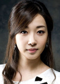 Lee Hwa Young