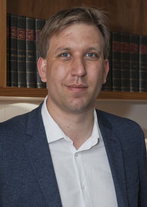 Dr. Chris Lintott